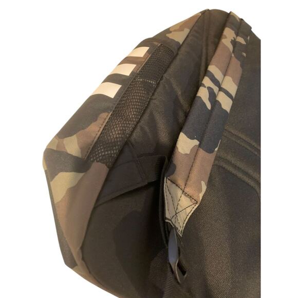 Adidas Unisex Classic 3S III Backpack New Legacy Green Camo Black One Size - Picture 6 of 9